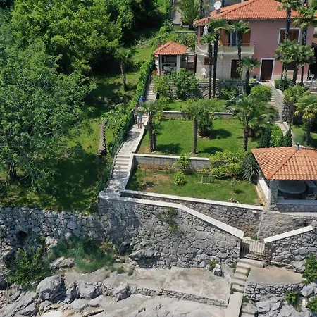 Apartman By The Sea Medveja, Opatija - 7722 *